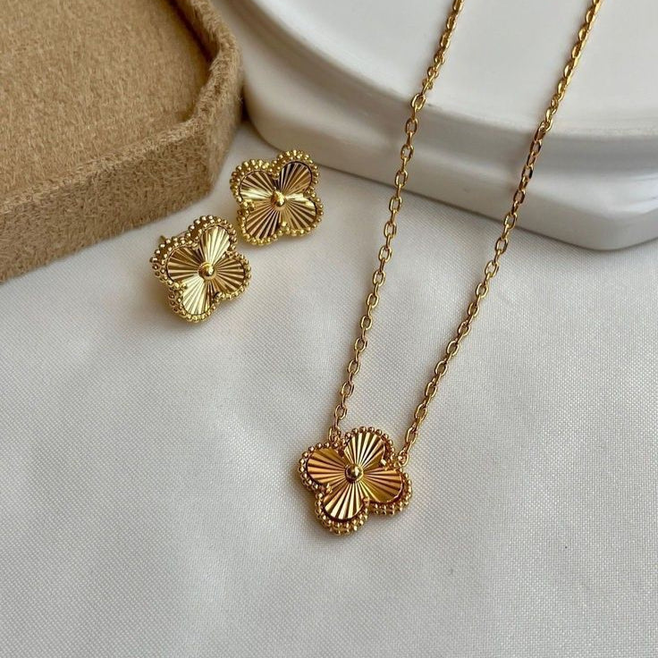 Conjunto Clover | Ouro