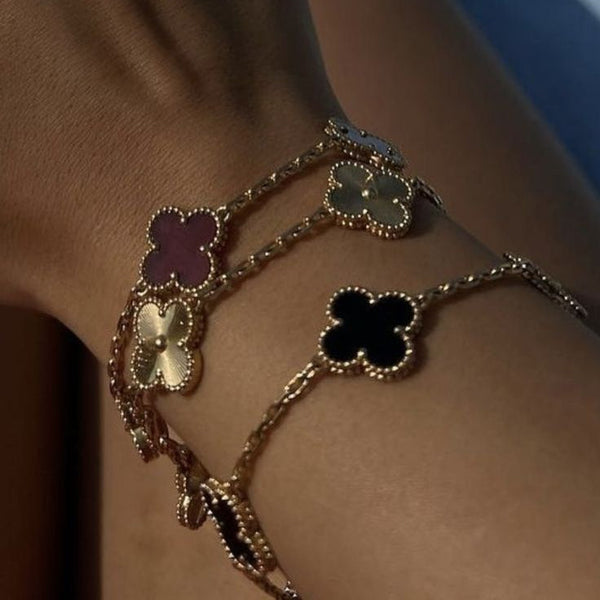 Conjunto de Seis Pulseiras Clover