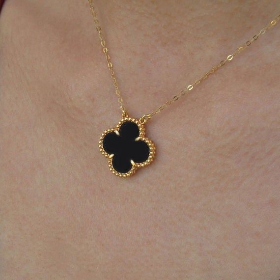 CLOVER | Colar Preto